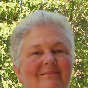 Meet your Posher, Adrienne